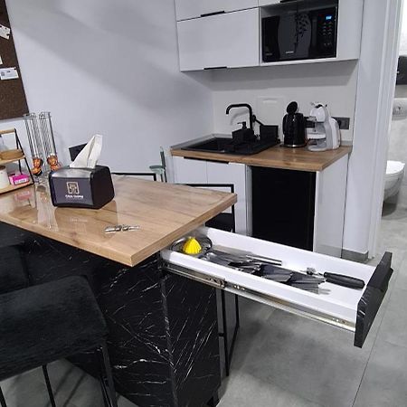Casa Chiper - Apartament Etaj 1 Брашов Екстериор снимка