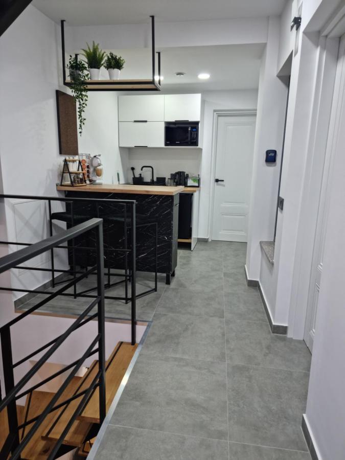 Casa Chiper - Apartament Etaj 1 Брашов Екстериор снимка