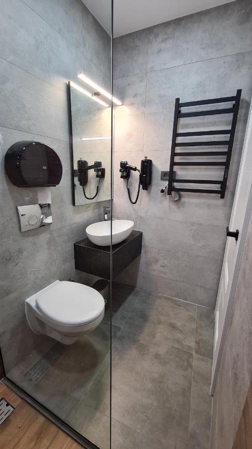 Casa Chiper - Apartament Etaj 1 Брашов Екстериор снимка
