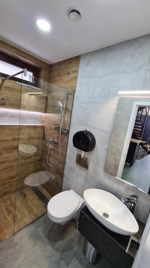 Casa Chiper - Apartament Etaj 1 Брашов Екстериор снимка