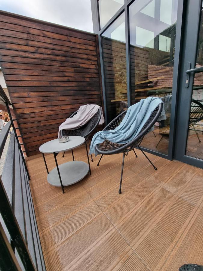 Casa Chiper - Apartament Etaj 1 Брашов Екстериор снимка